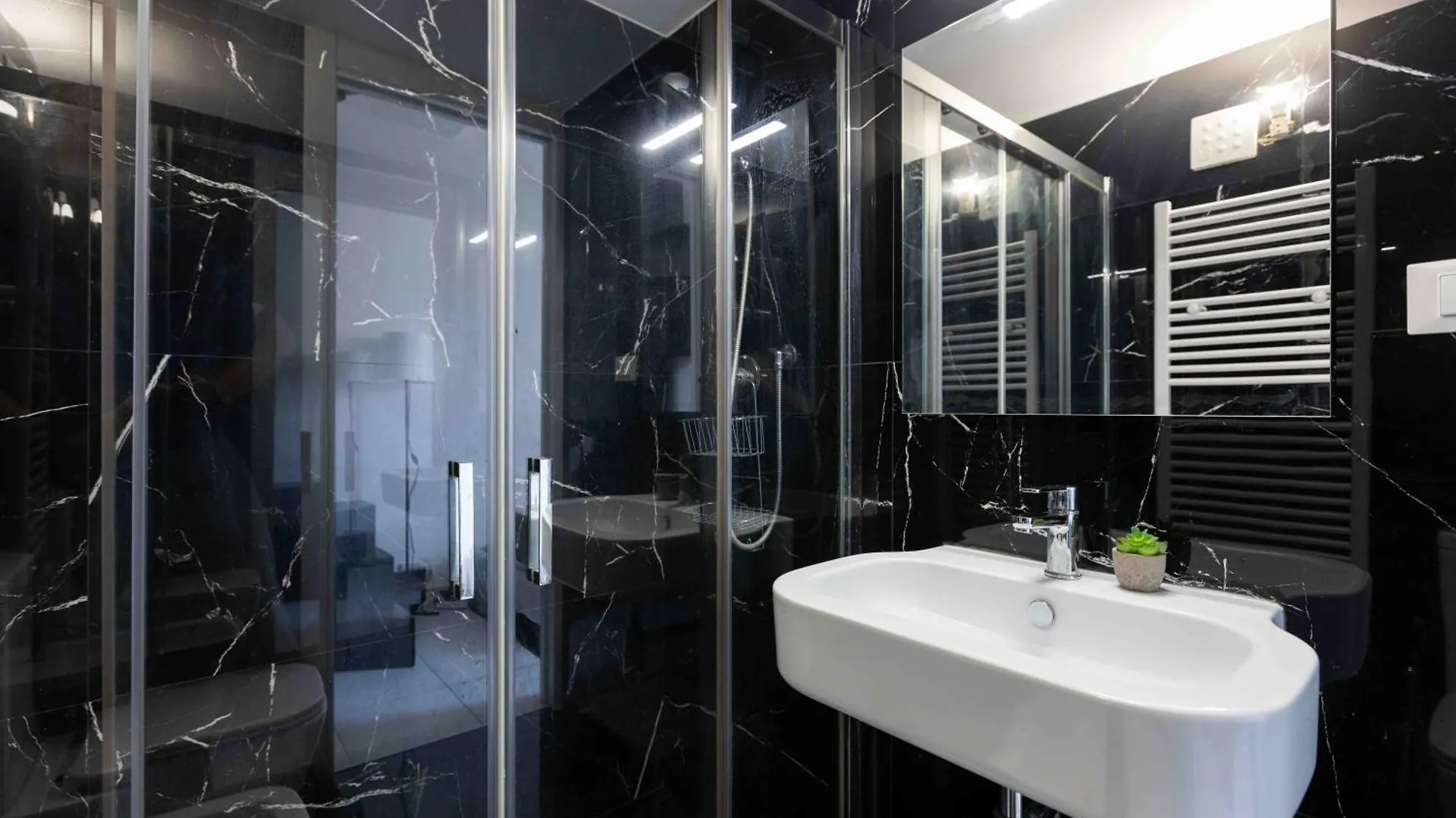L'Essenza Di Milano Al Rifugio Manzoni Apartment 0*, Milan